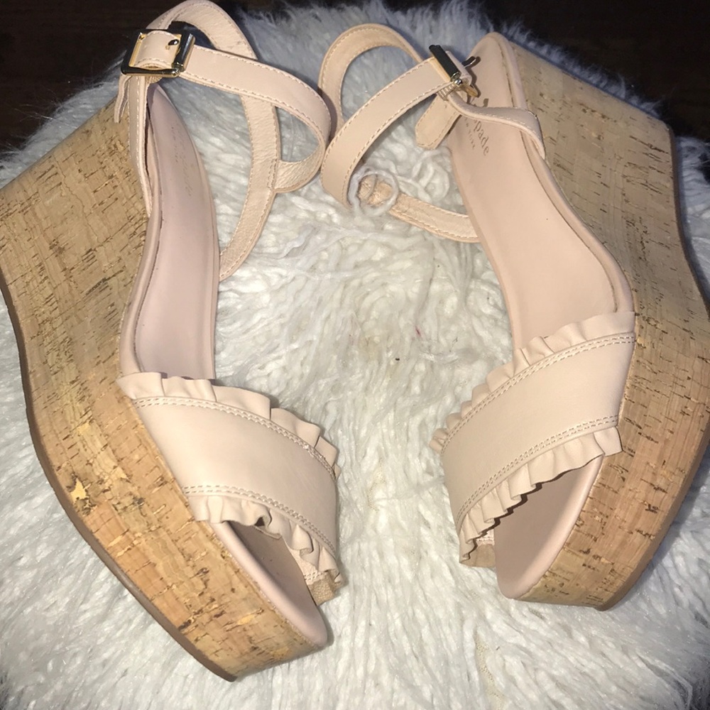 🔥Kate Spade Tomas ruffle wedge sandals🔥 - Picture 4 of 5